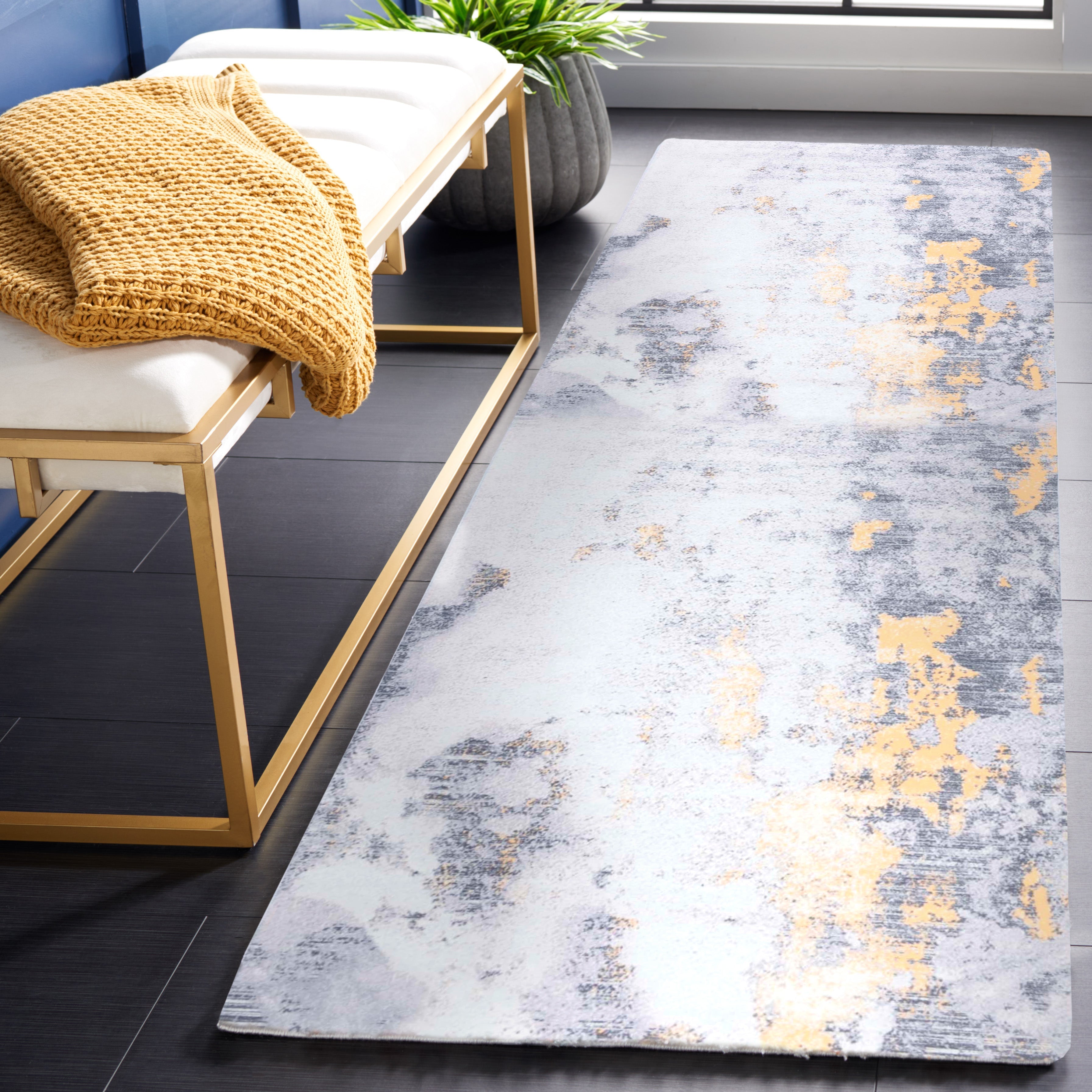 Grey / Gold