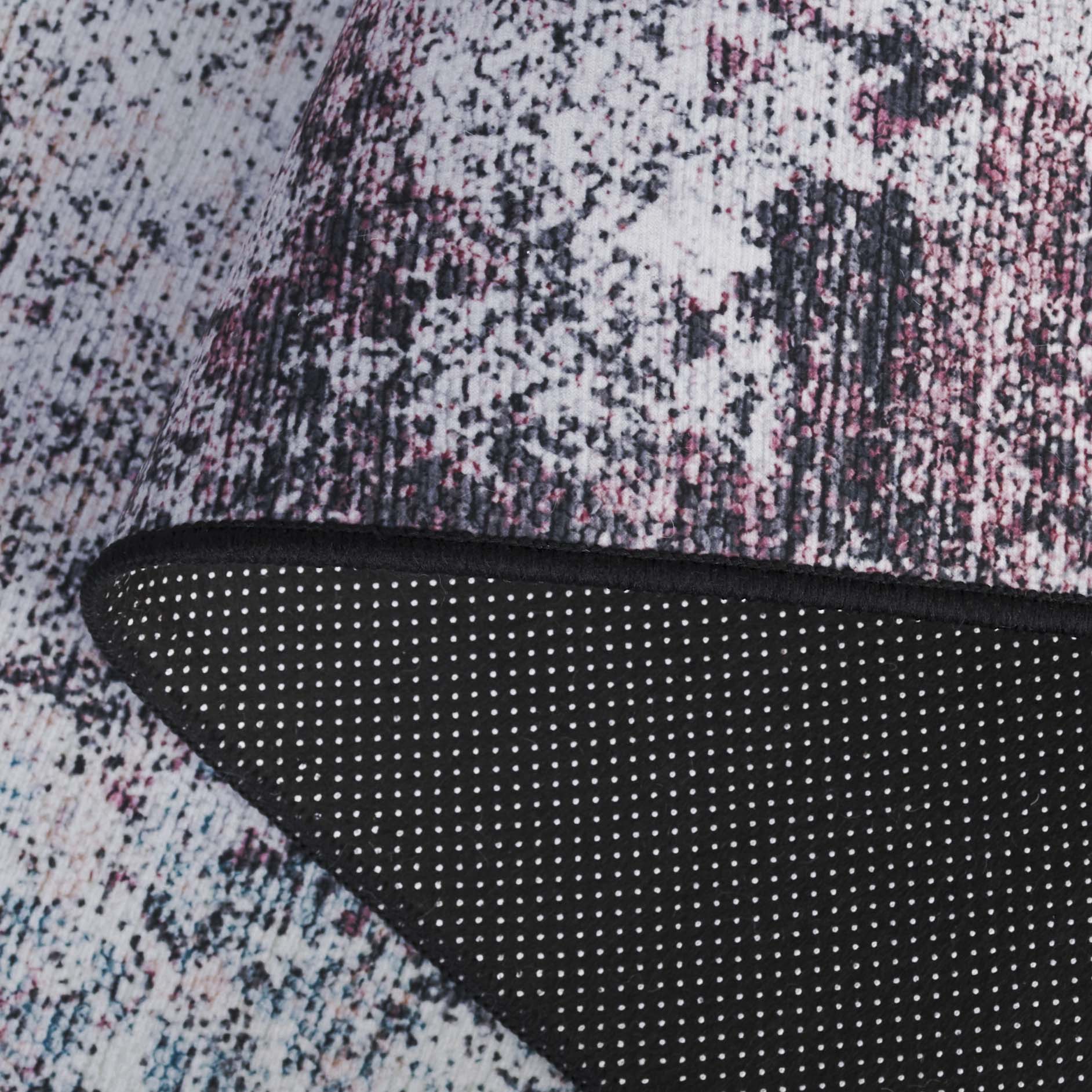 Plum / Black