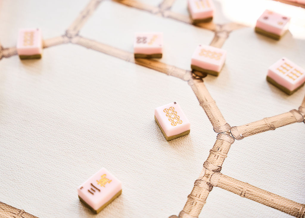 The Veranda Mahjong Mat - Bamboo Neutral with Fringe