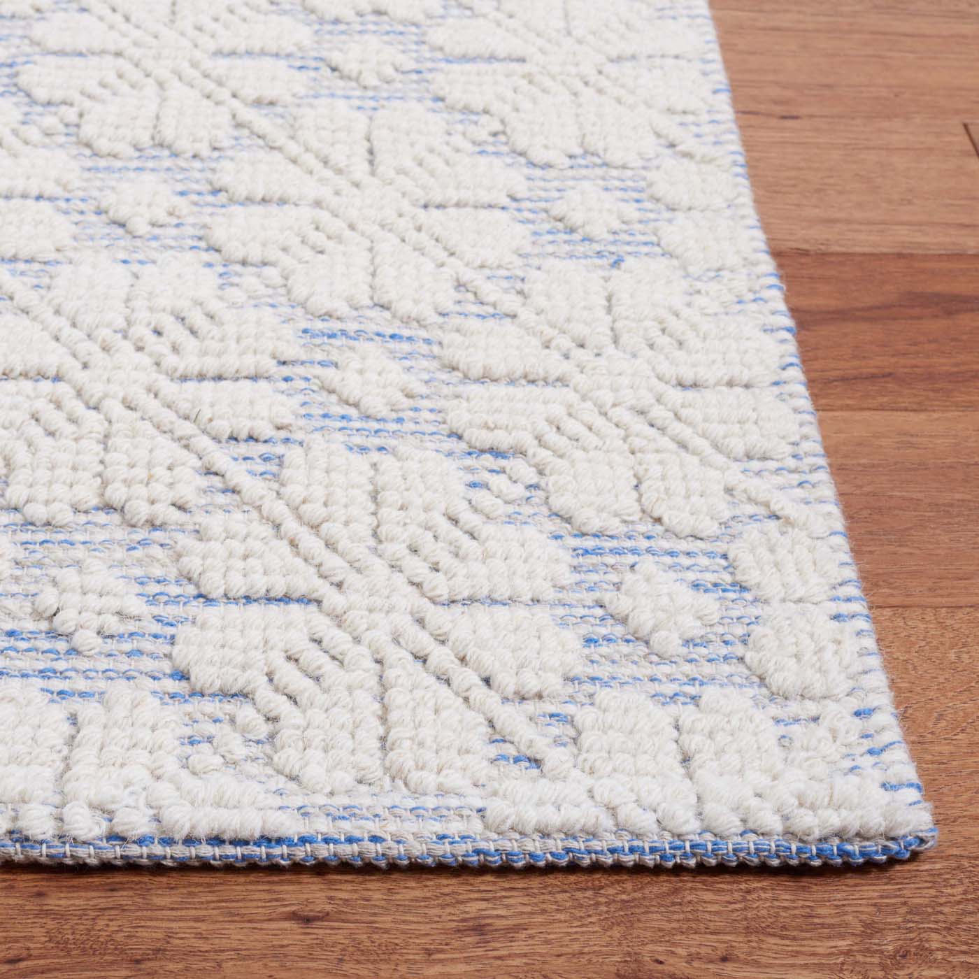 Vermont 303 Rug | Safavieh - VRM303 - Ivory / Blue