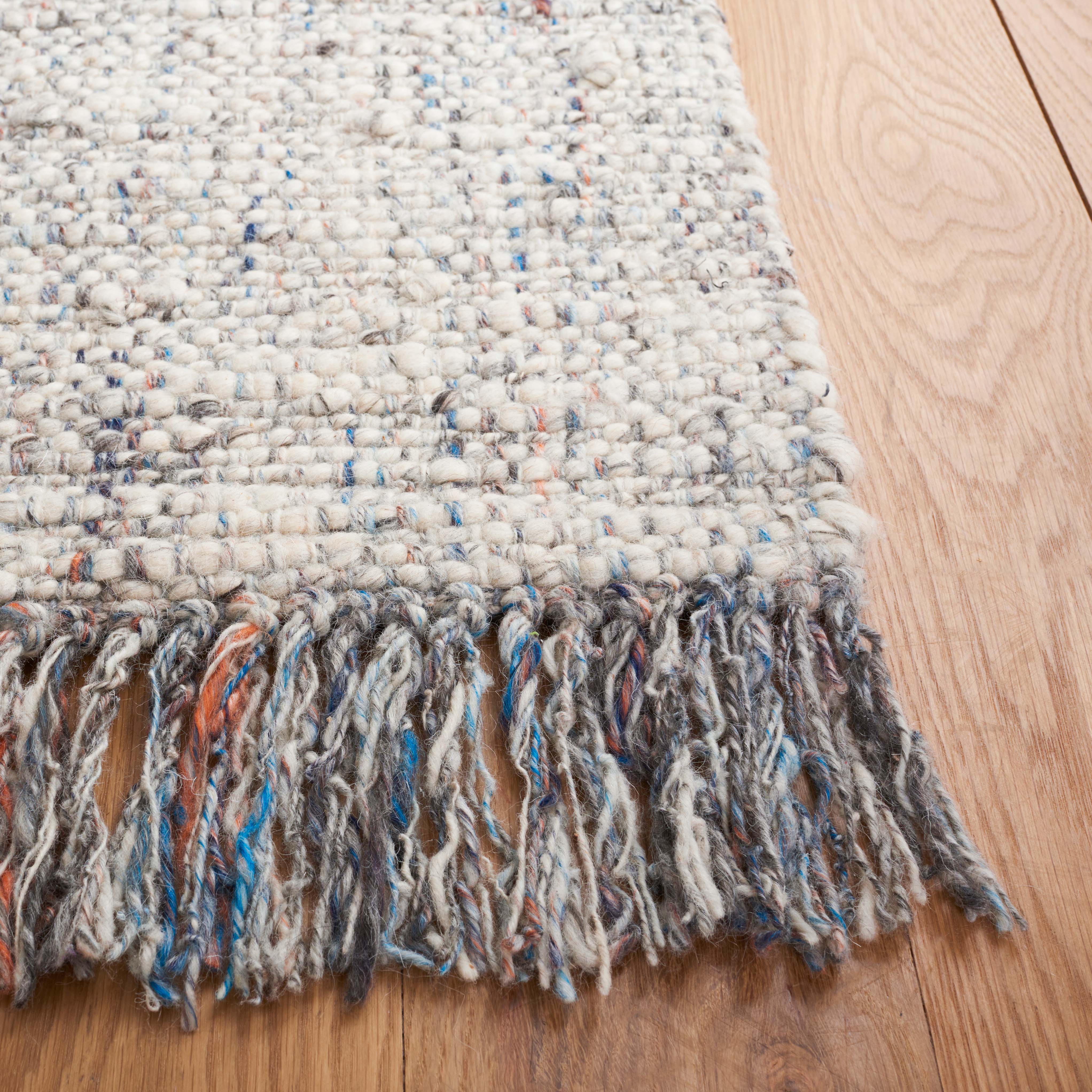 Vermont 701 Rug | Safavieh - VRM701 - Light Grey / Ivory