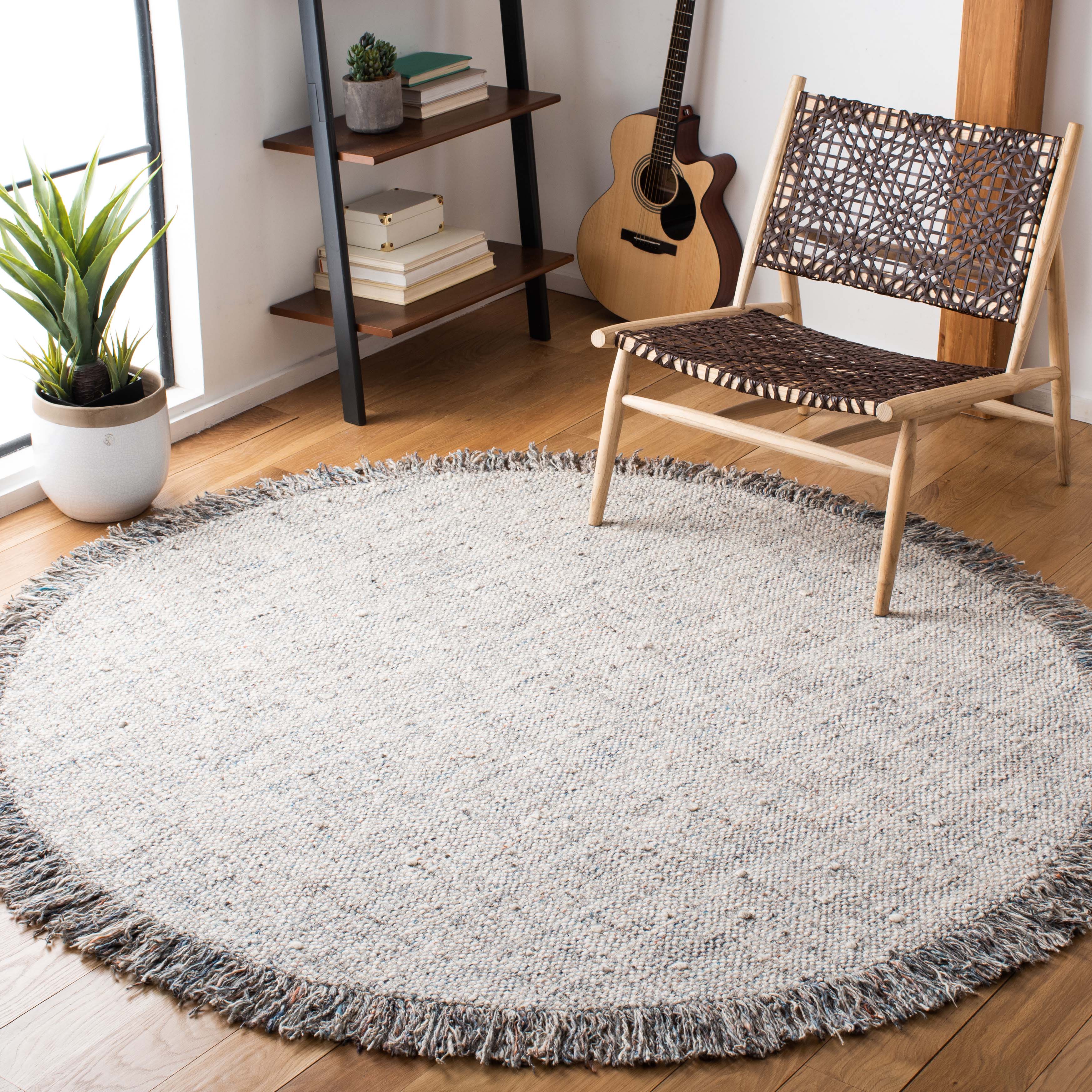 Vermont 701 Rug | Safavieh - VRM701 - Light Grey / Ivory