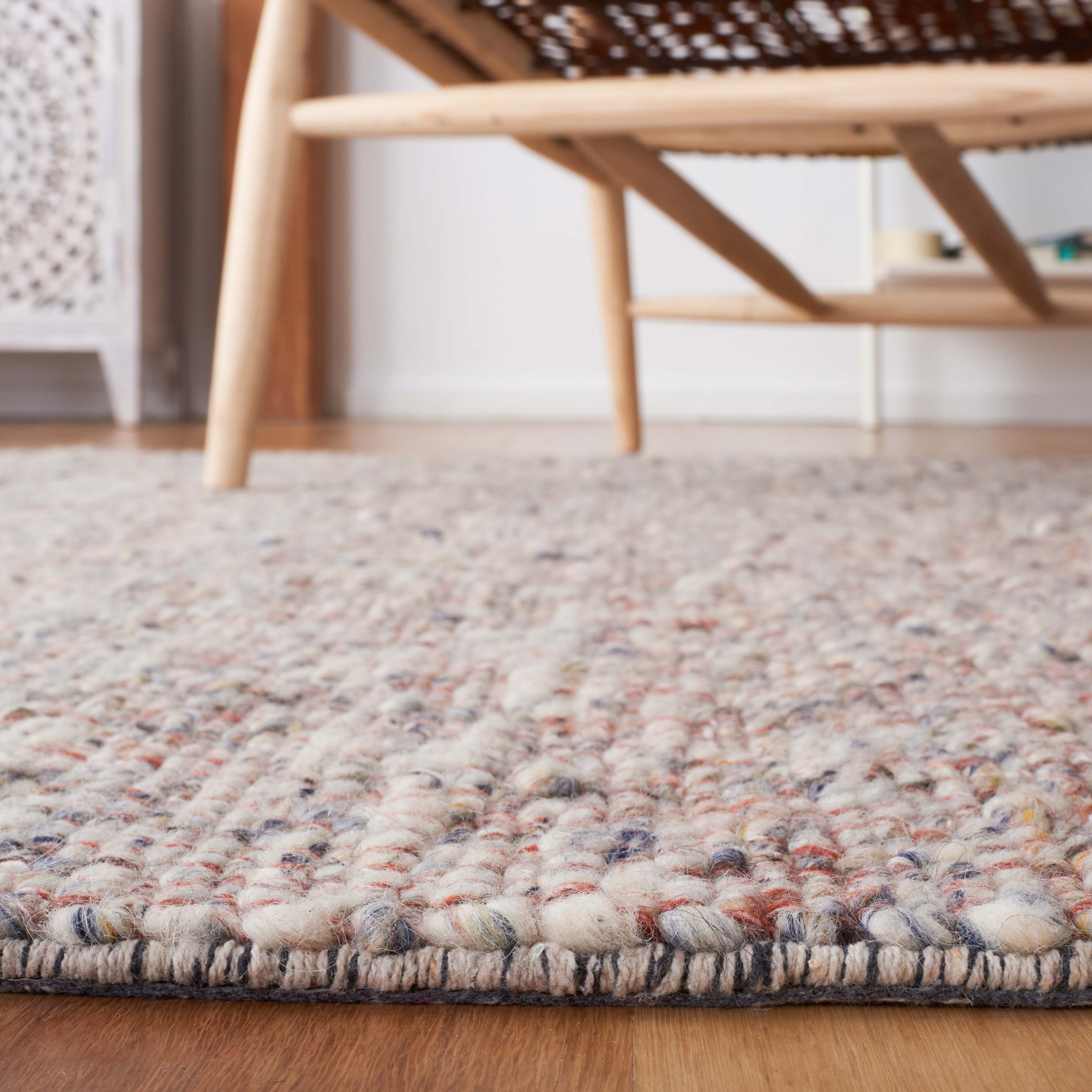 Vermont 701 Rug | Safavieh - VRM701 - Grey / Rust