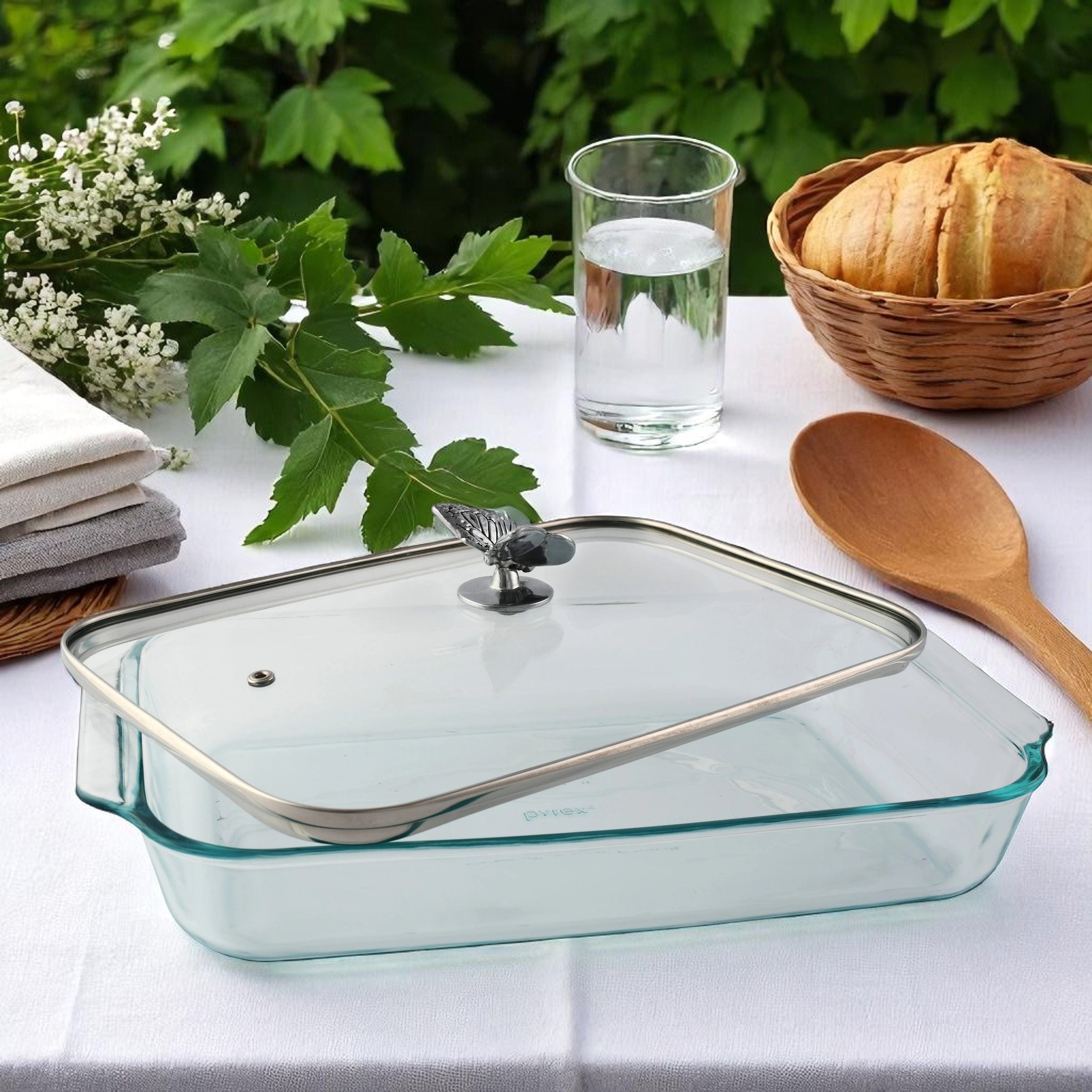 Butterfly Lid with Pyrex 3 quart Baking Dish