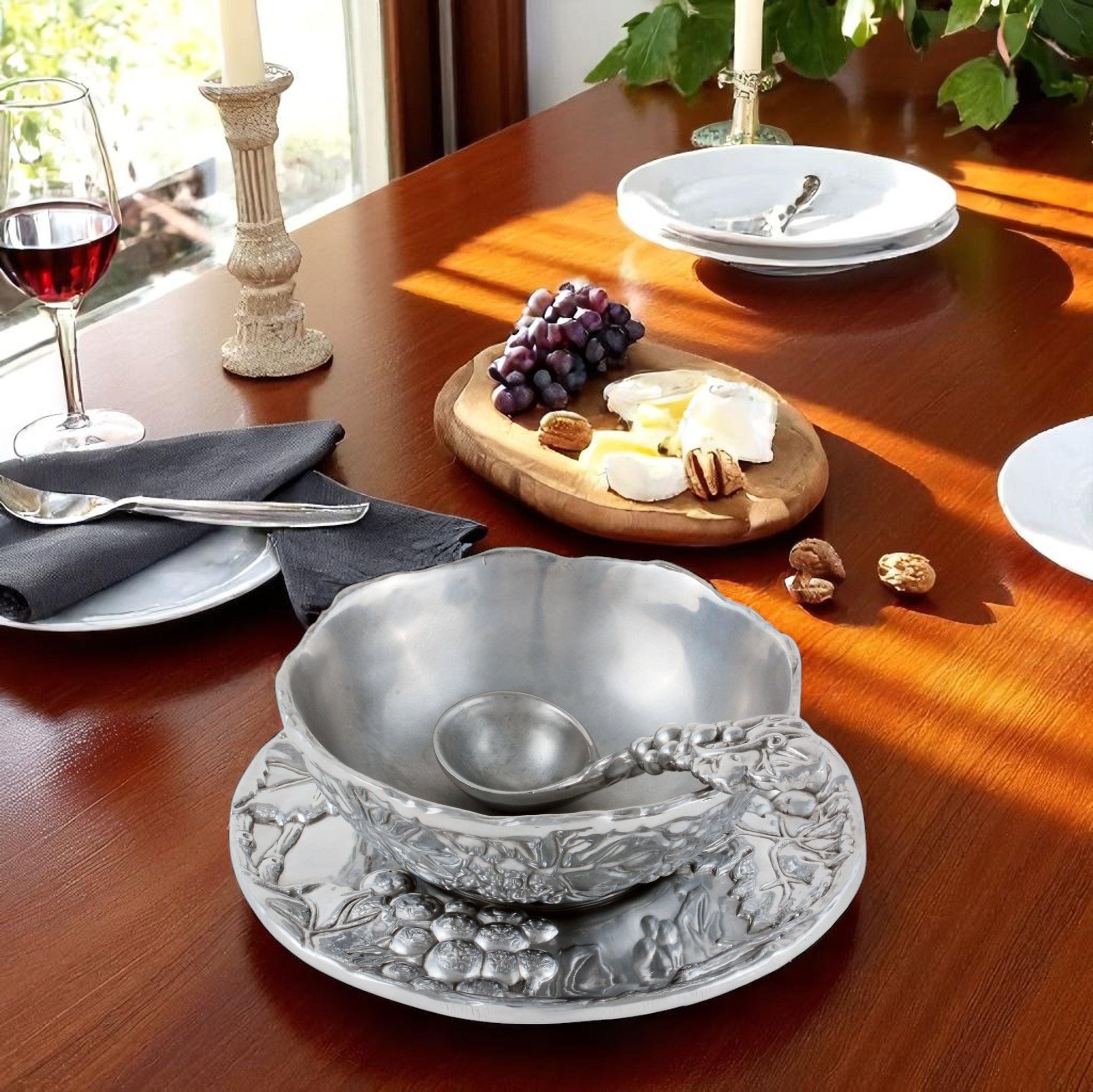 Grape Condiment Server