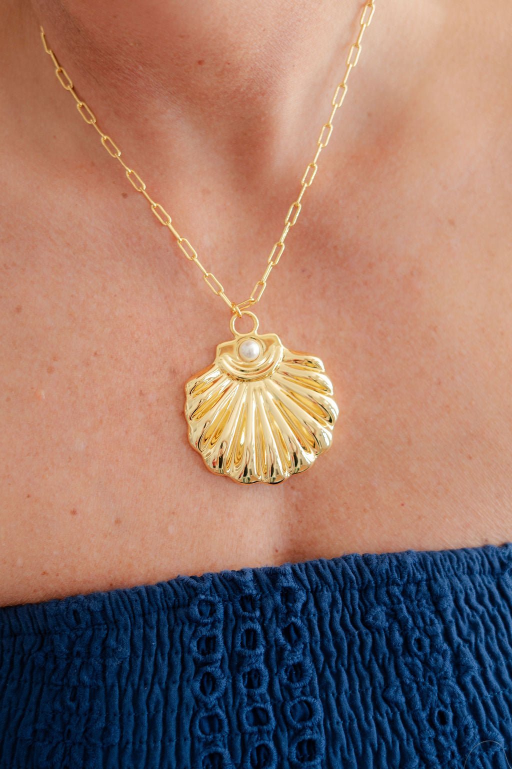 Ashley - Large Gold & Pearl Shell Charm Necklace - 18k Gold Plated