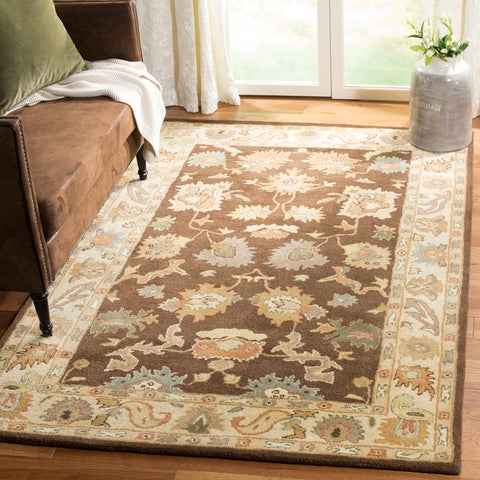 Bergama Rug | Safavieh - BRG136B - Brown / Ivory