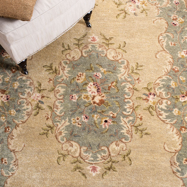 Bergama Rug | Safavieh - BRG166A - Ivory / Light Blue