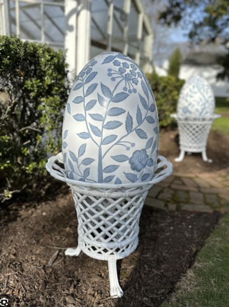 White Lattice Footed Floor Planter