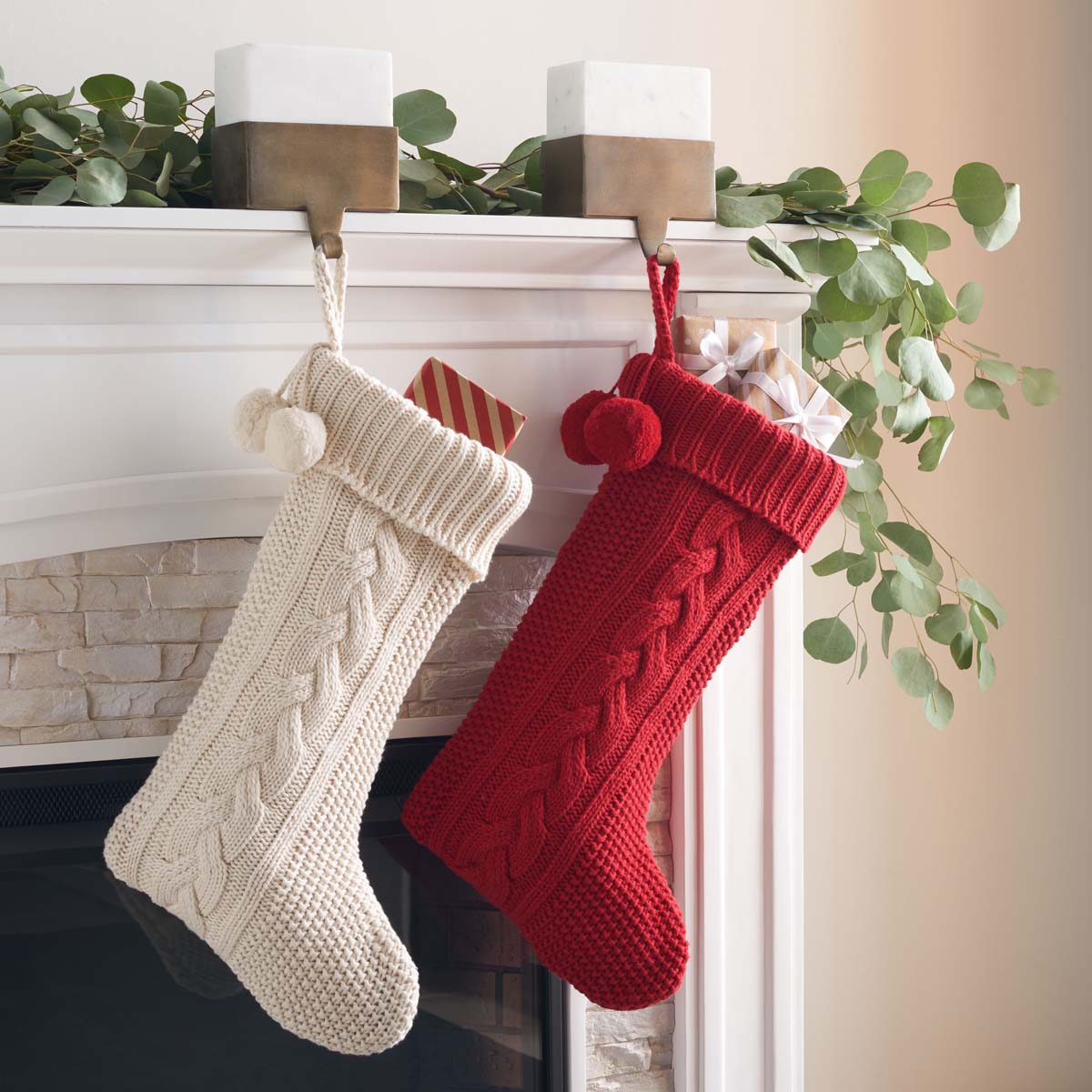 Nutmeg Stocking | Safavieh - HOL1000