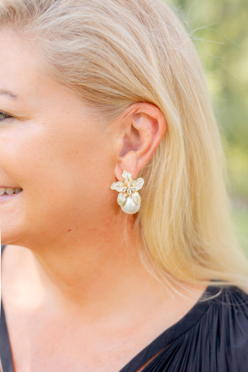 Beth - Rhinestone & Pearl Stud