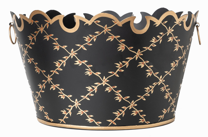 Black Trellis Scalloped Planter