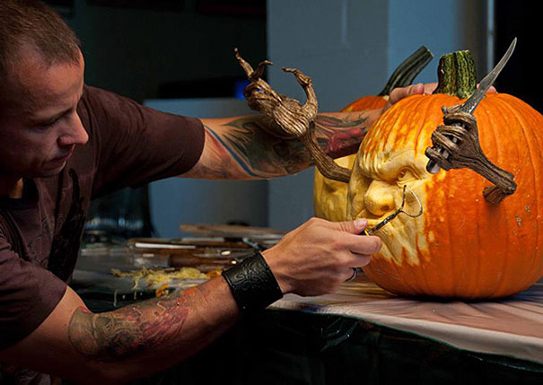 halloween-pumpkin-carvings-villafane-studios-26