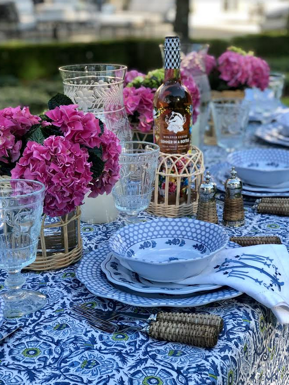 A favorite alfresco table...... - The Enchanted Home