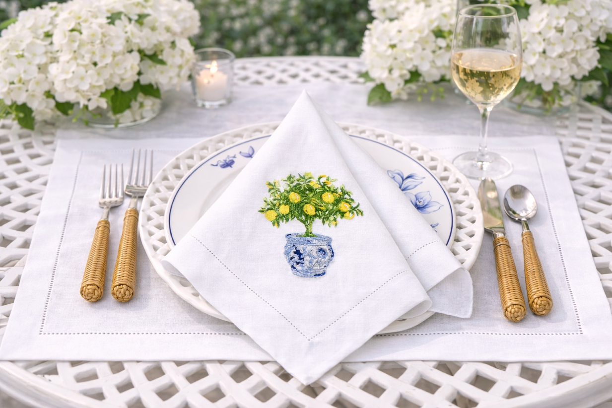 SET OF 4 LEMON TOPIARY EMBROIDERED DINNER NAPKINS