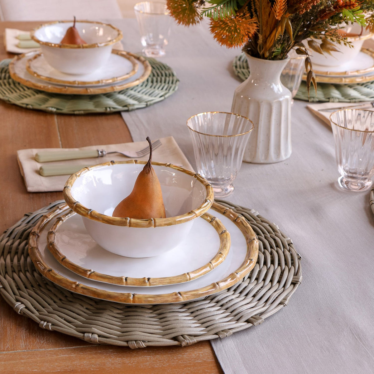 VIDA Bamboo Salad Plate Set of 4 (White and Natural)