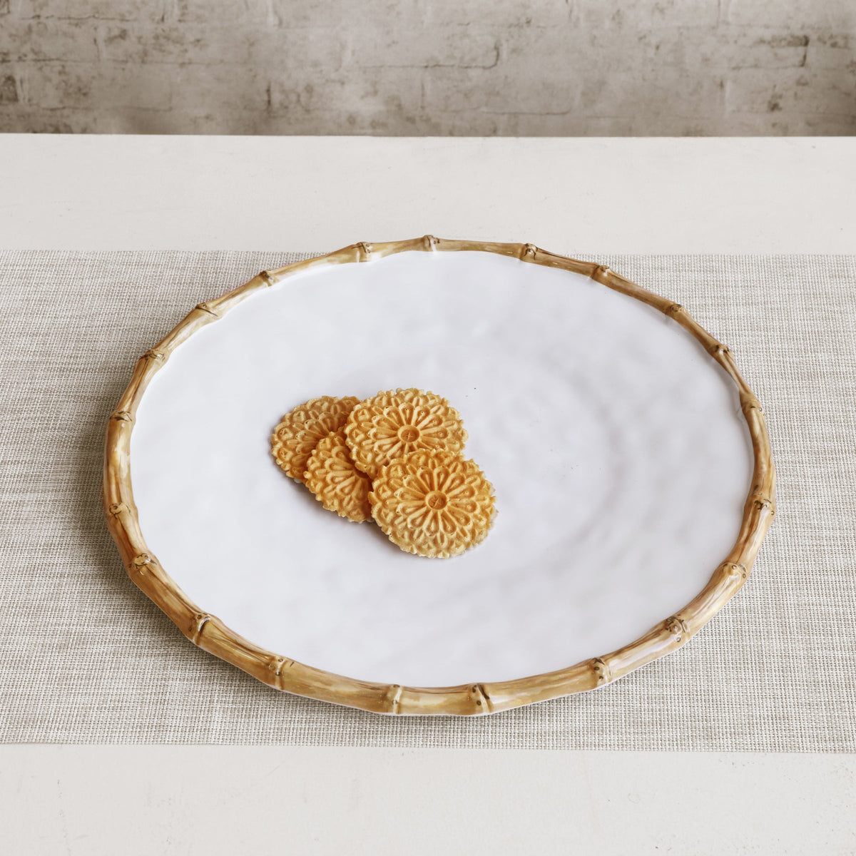 VIDA Bamboo Round Platter (White and Natural)