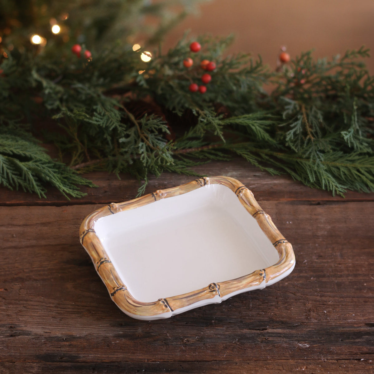 VIDA Bamboo Beverage Napkin Holder (White and Natural)