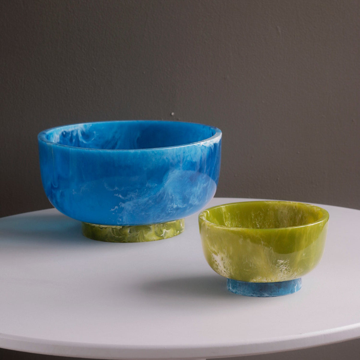 RESIN Rio Large Bowl with Base (Blue and Green)