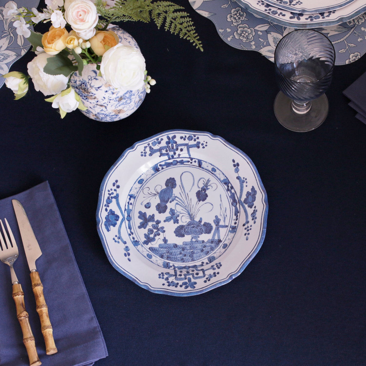 VIDA Faenza Salad Plate Set of 4 (White and Blue)