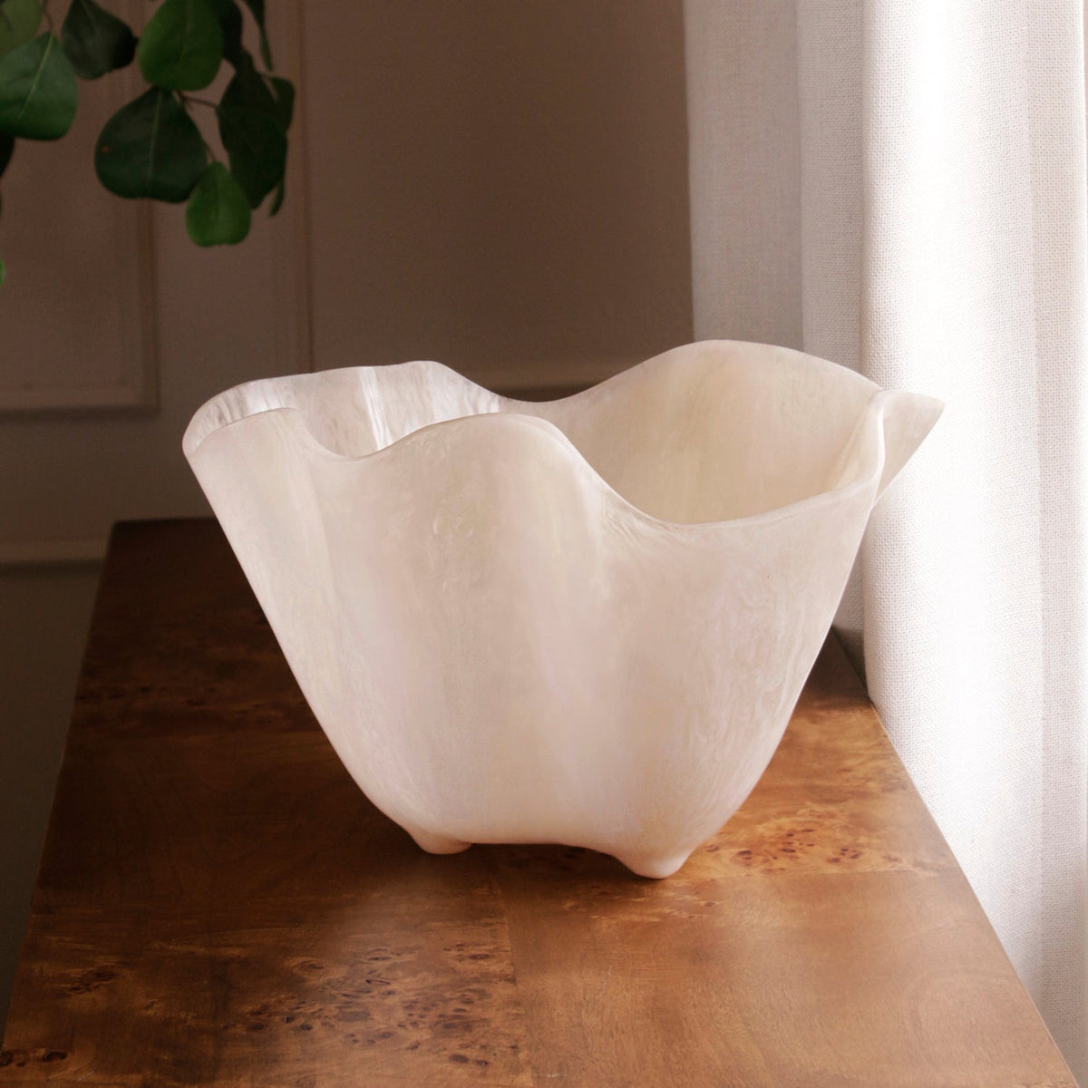 RESIN Alabaster Ice Bucket White Swirl