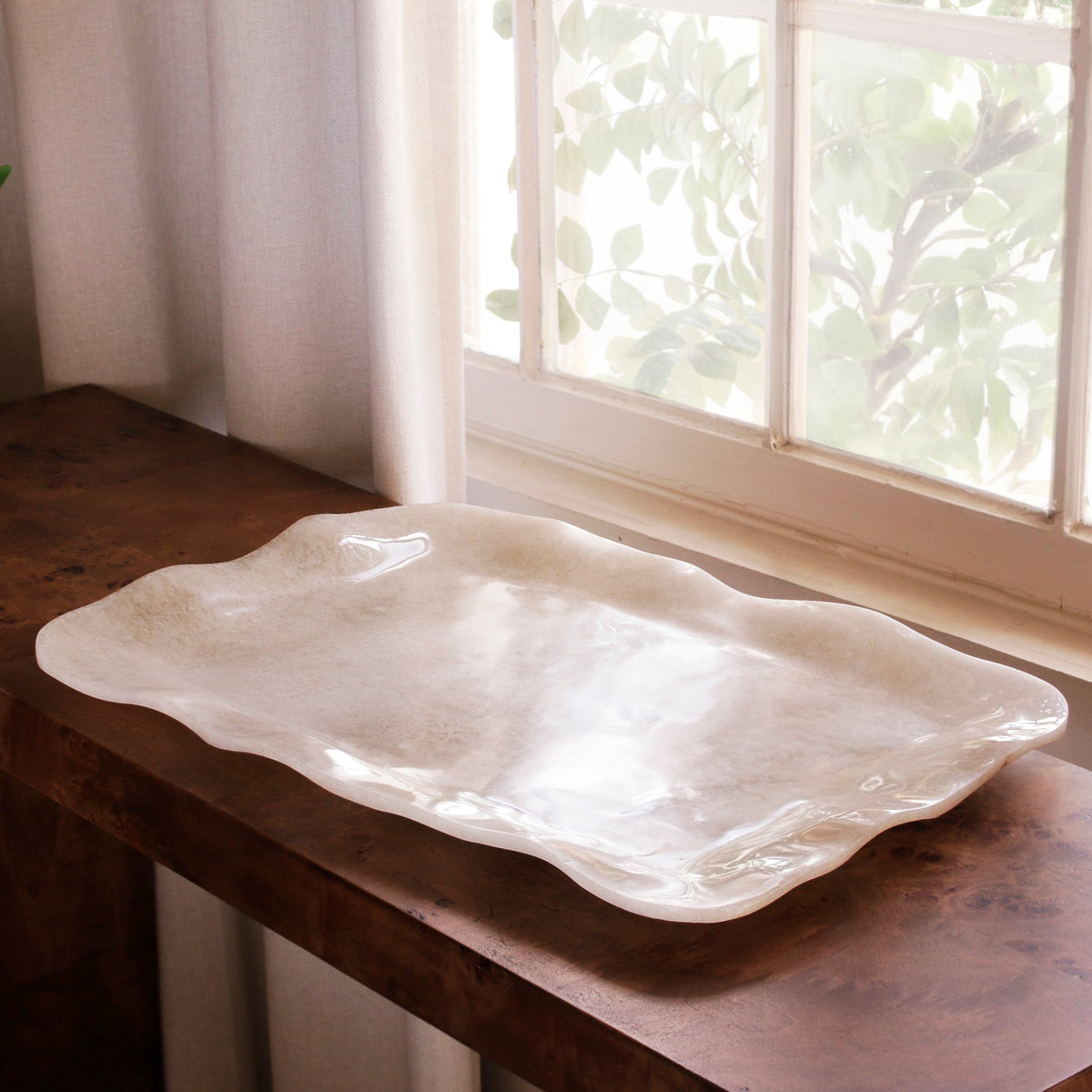 RESIN Alabaster Extra Large Rectangular Tray White Swirl