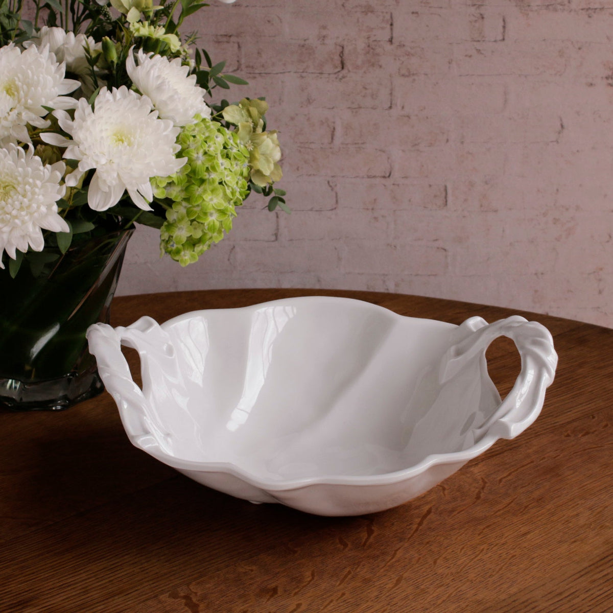 VIDA Sasha Round Large Bowl with Handles White