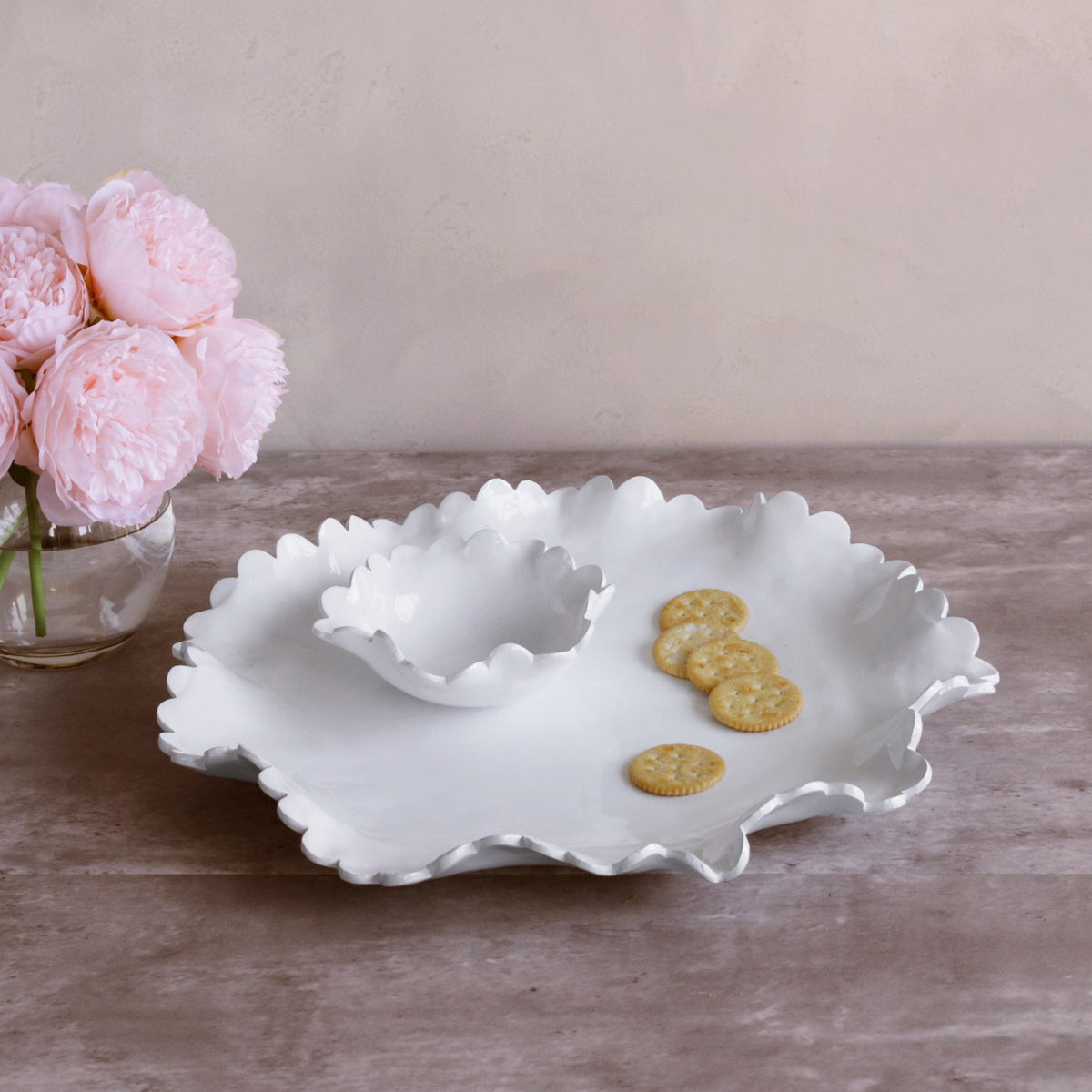 VIDA Colette Round Platter with Mini Dip Bowl (White)