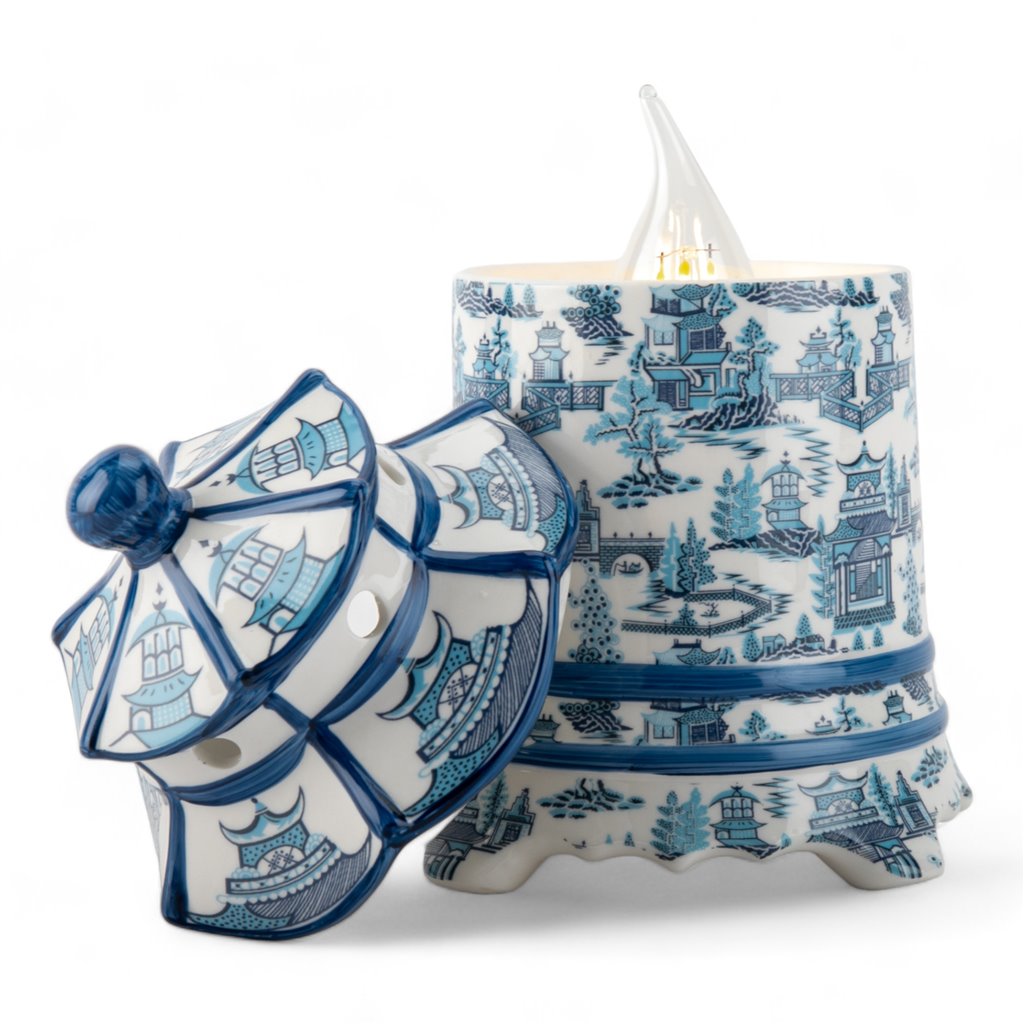Blue & White Pagoda Lidded Lamp