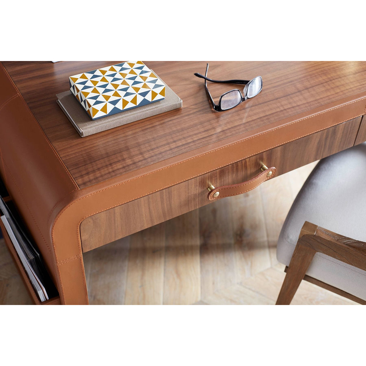 Roberto Desk | Villa & House - RBT-350-22-404