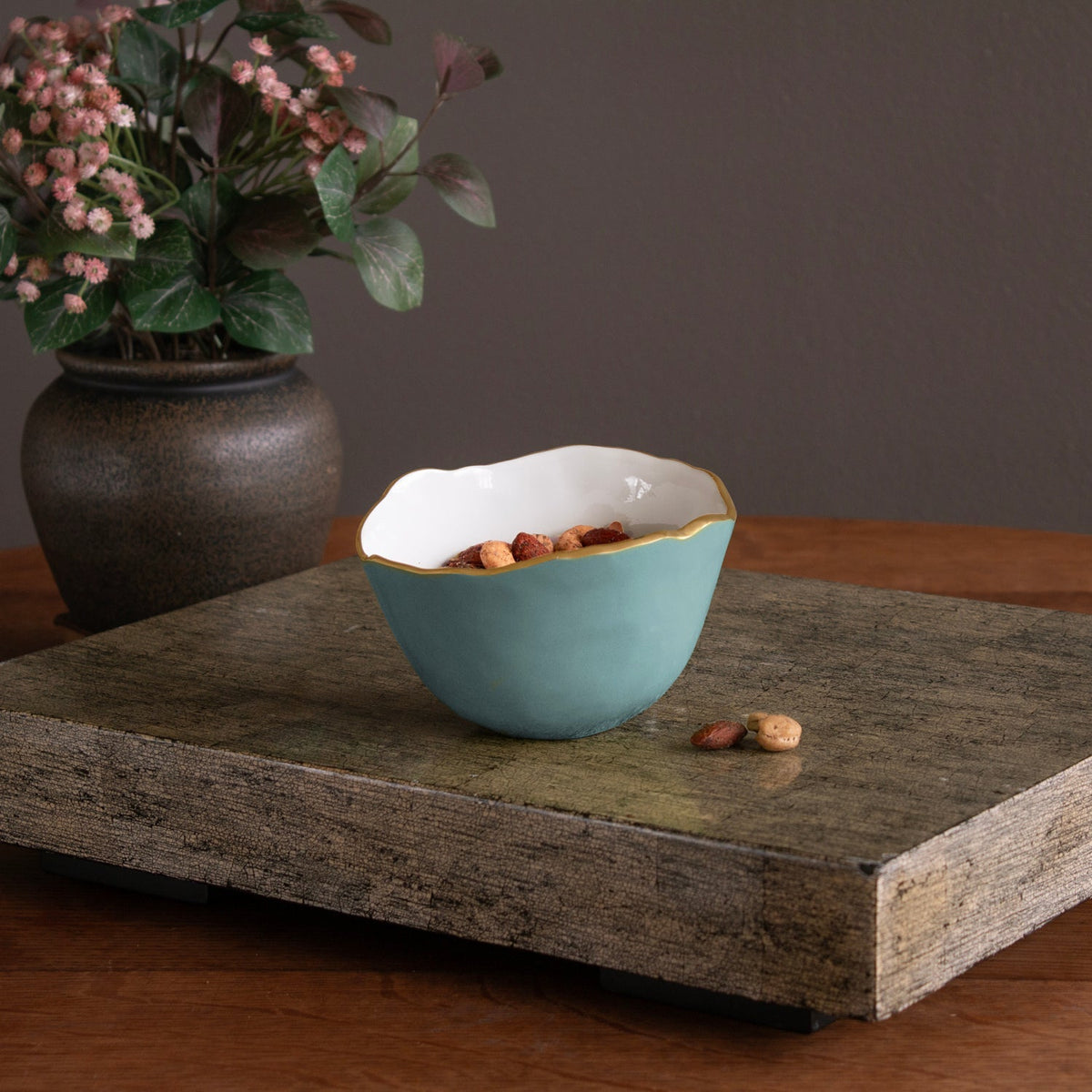ENCANTO Osaka Small Bowl (Turquoise and White)
