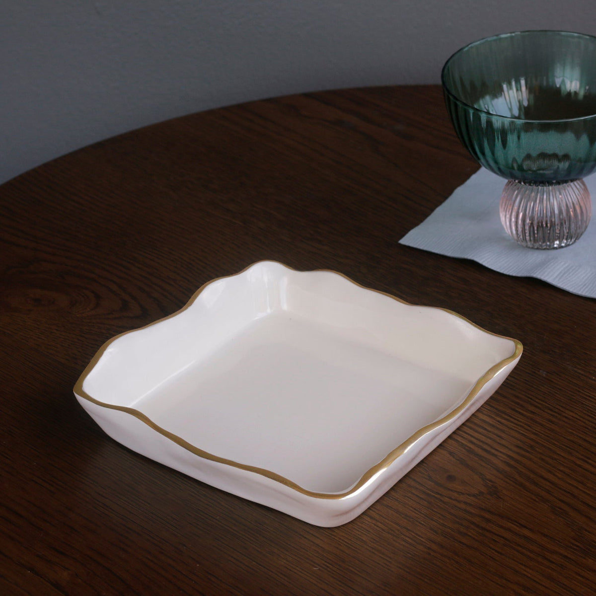 ENCANTO Soho Beverage Napkin Holder (Cream)