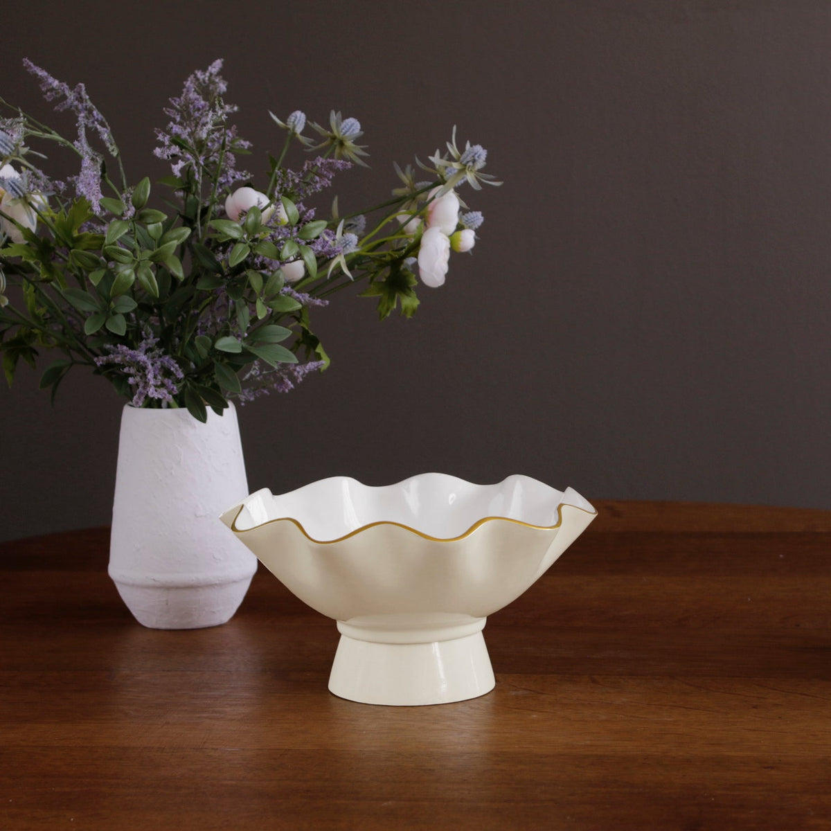 ENCANTO Carola Small Pedestal (Cream and White)