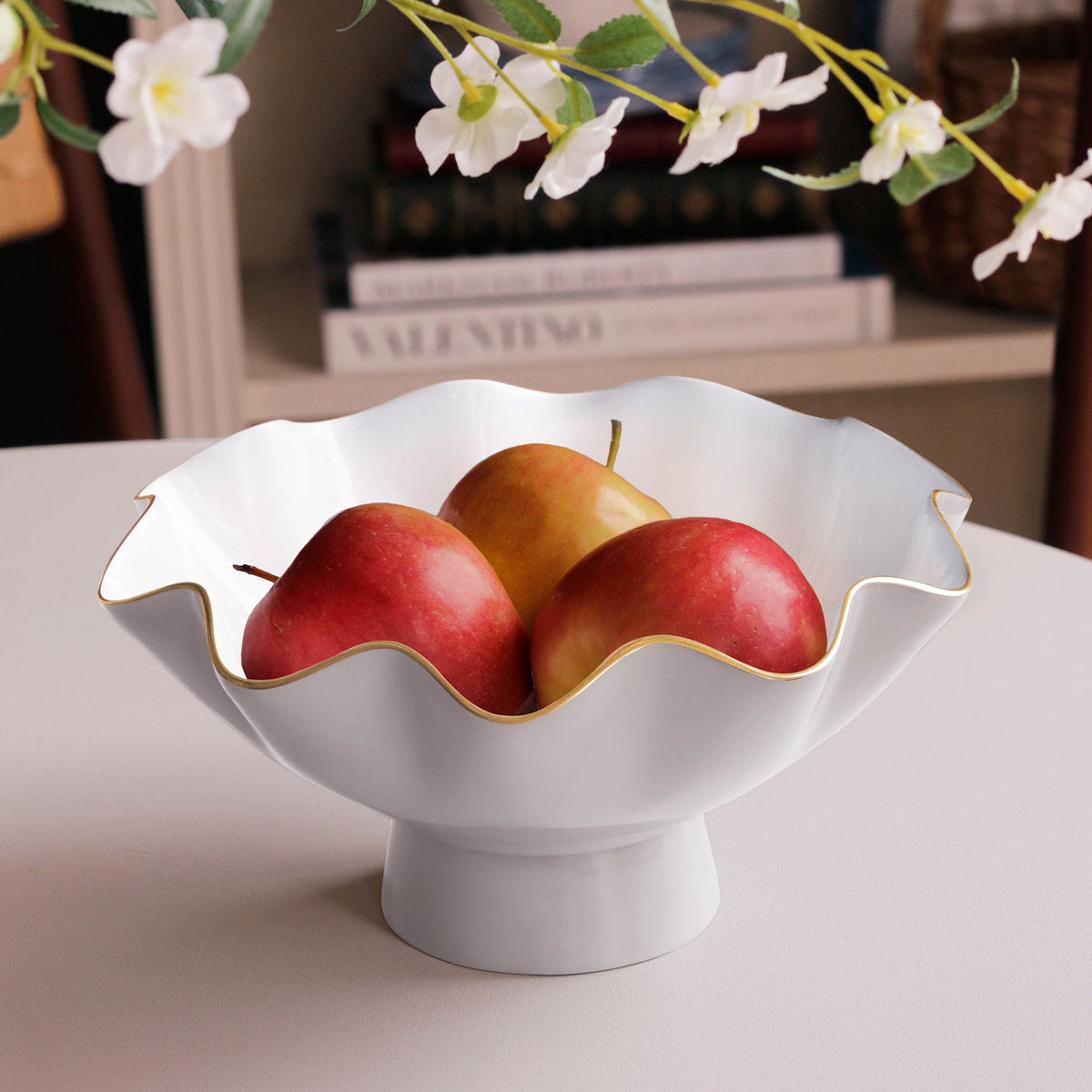 ENCANTO Carola Small Pedestal (Dove and White)
