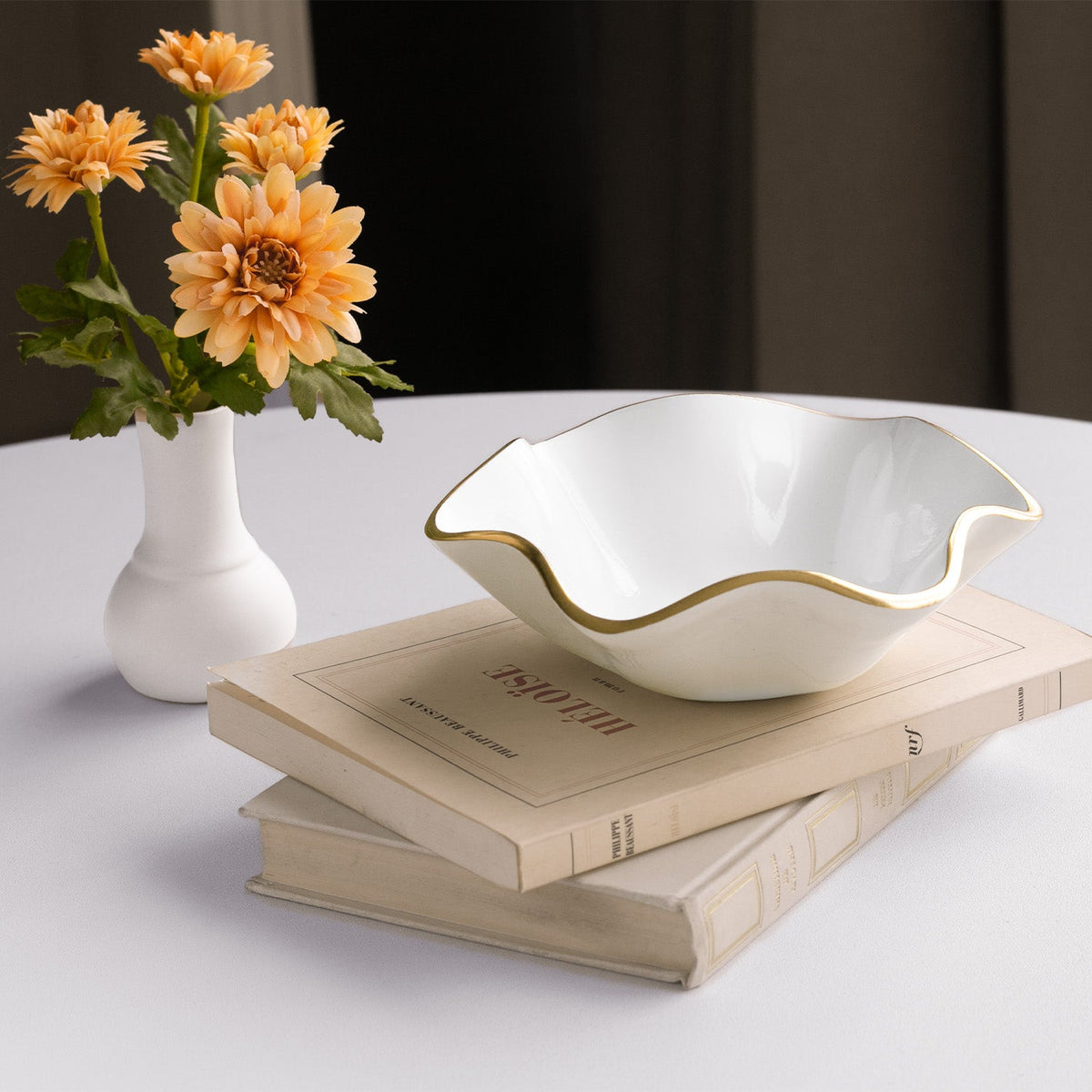 ENCANTO Carola  Small Round Bowl (Cream and White)