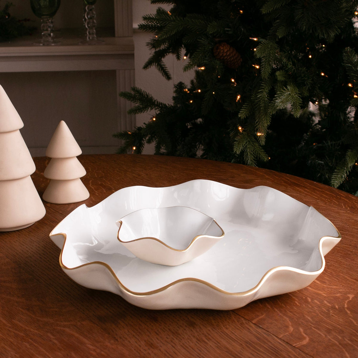 ENCANTO Carola  Large Round Platter (Cream and White)