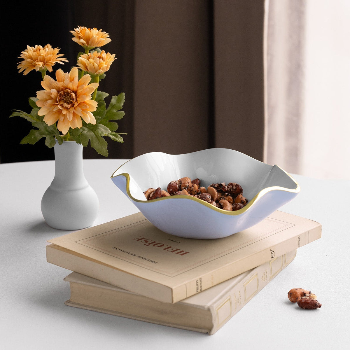 ENCANTO Carola  Small Round Bowl (Periwinkle and White)