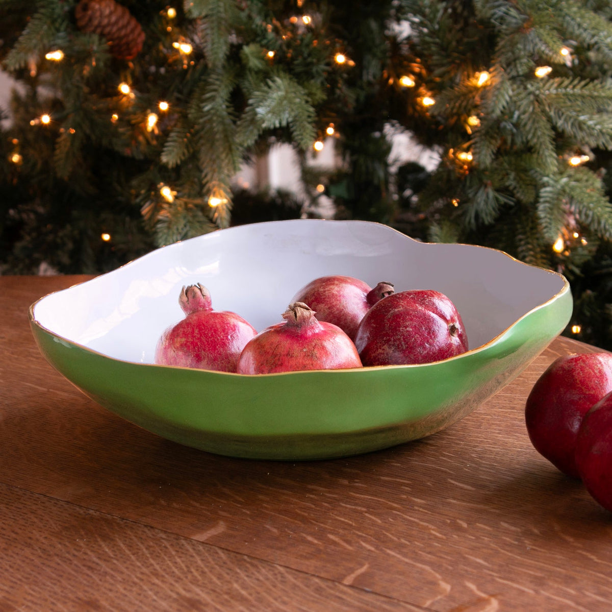 ENCANTO Nuevo Large Bowl Leaf Green & White
