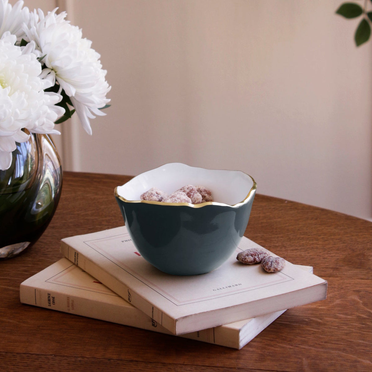 ENCANTO Osaka Small Bowl Midnight & White