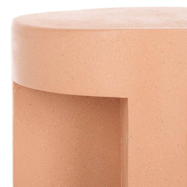 Aldrich Round Accent Table | Safavieh - ACC2821 - Terracotta