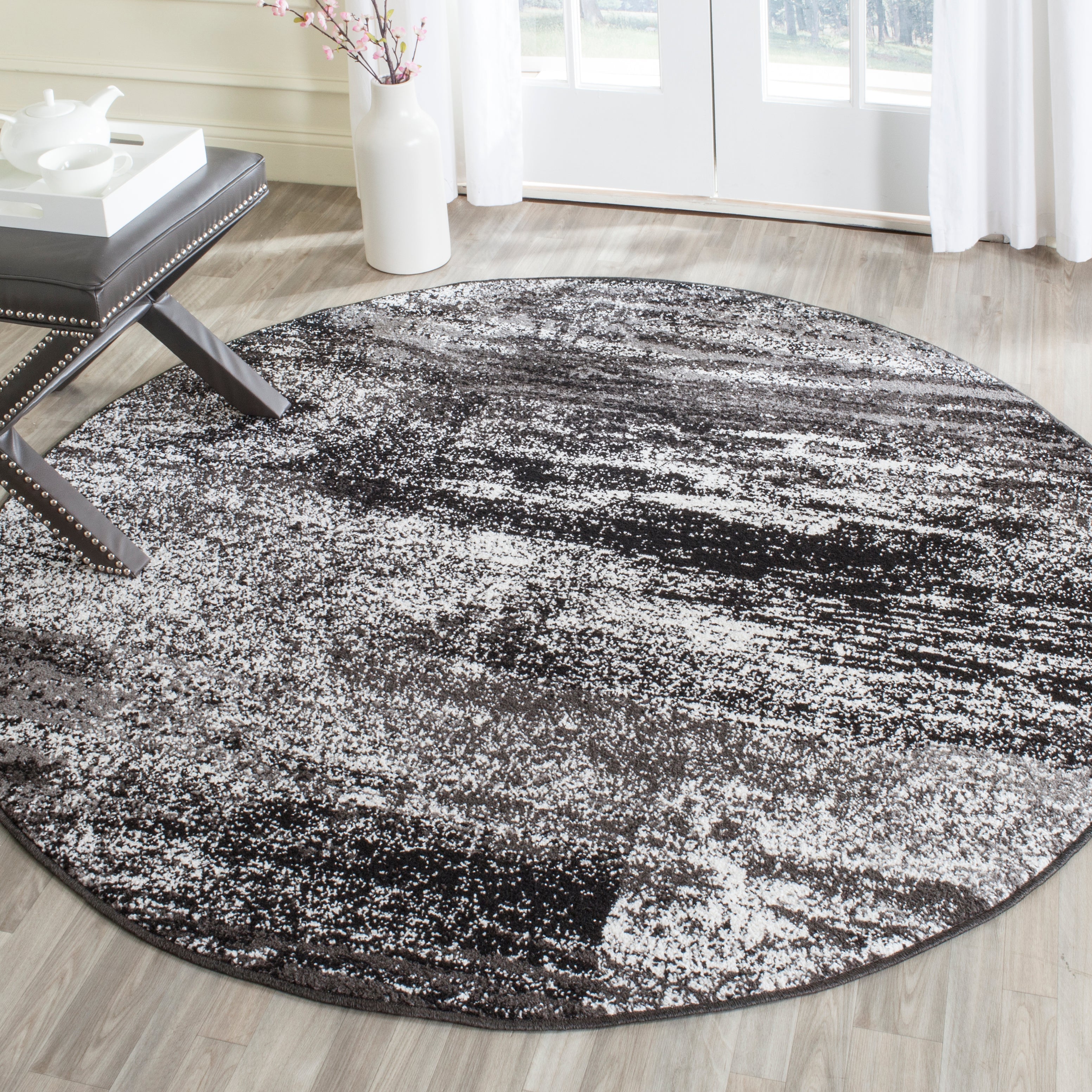 Safavieh Adirondack 112 Rug, Silver, ADR112 - Silver / Black