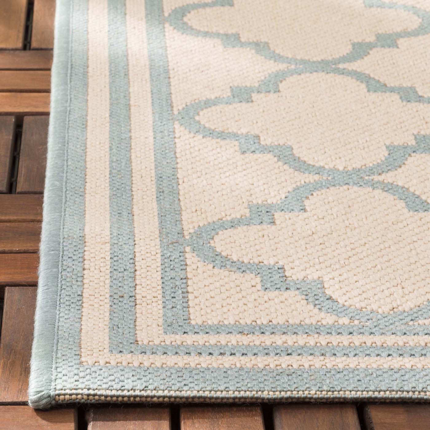 Beach House Rug | Safavieh -  BHS121L - Cream / Aqua