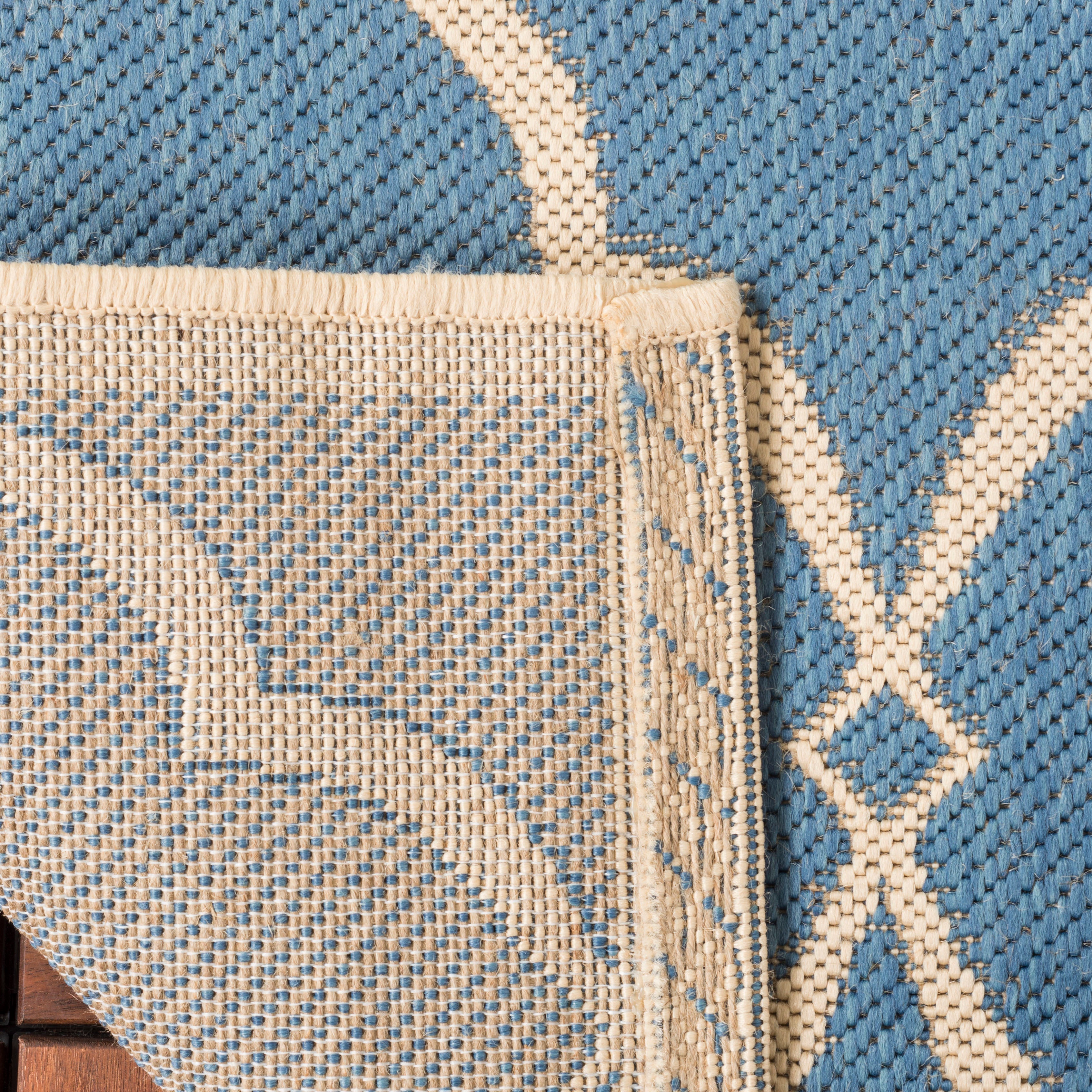 Beach House 125 Rug | Safavieh - BHS125 - Blue / Cream