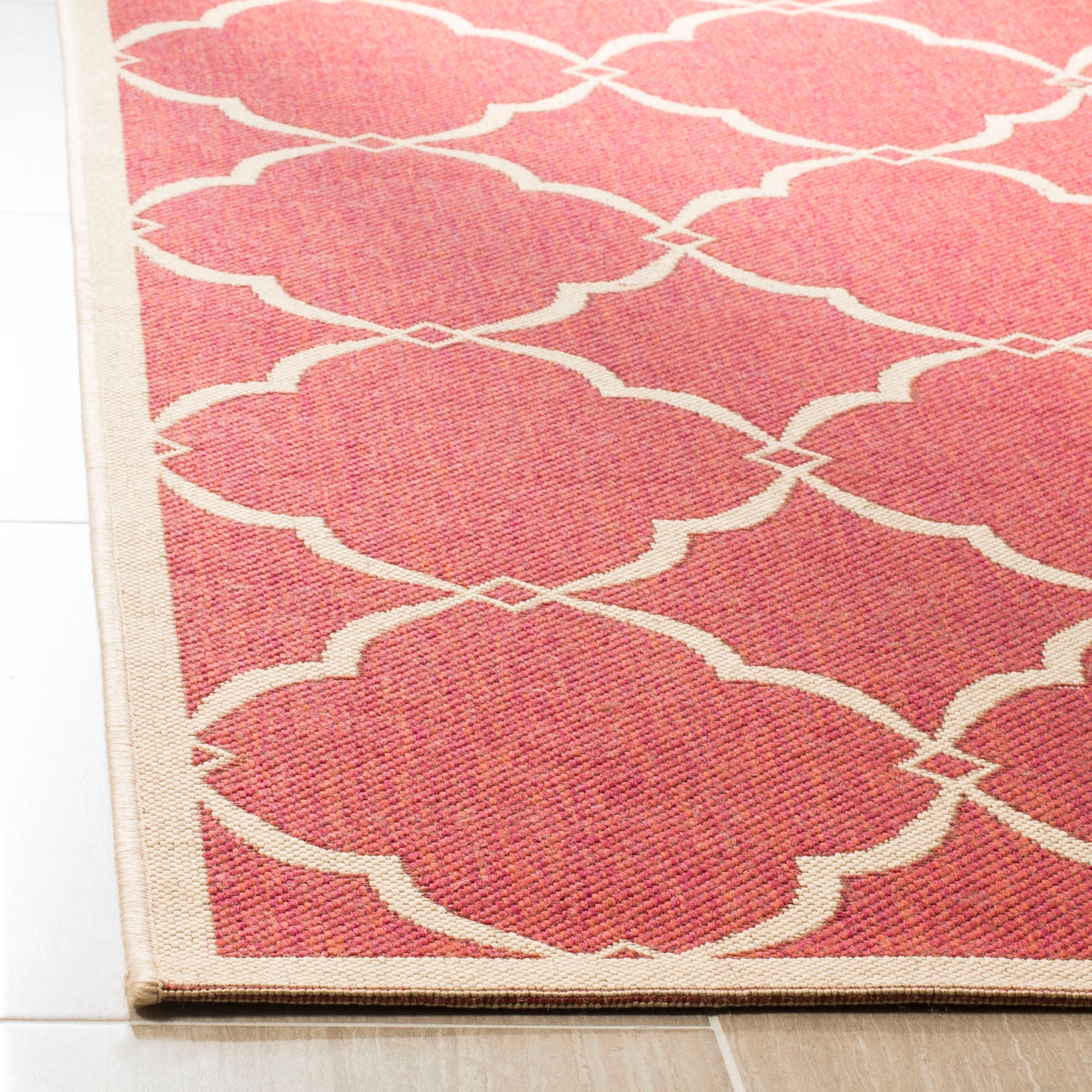 Beach House 125 Rug | Safavieh - BHS125 - Red / Cream