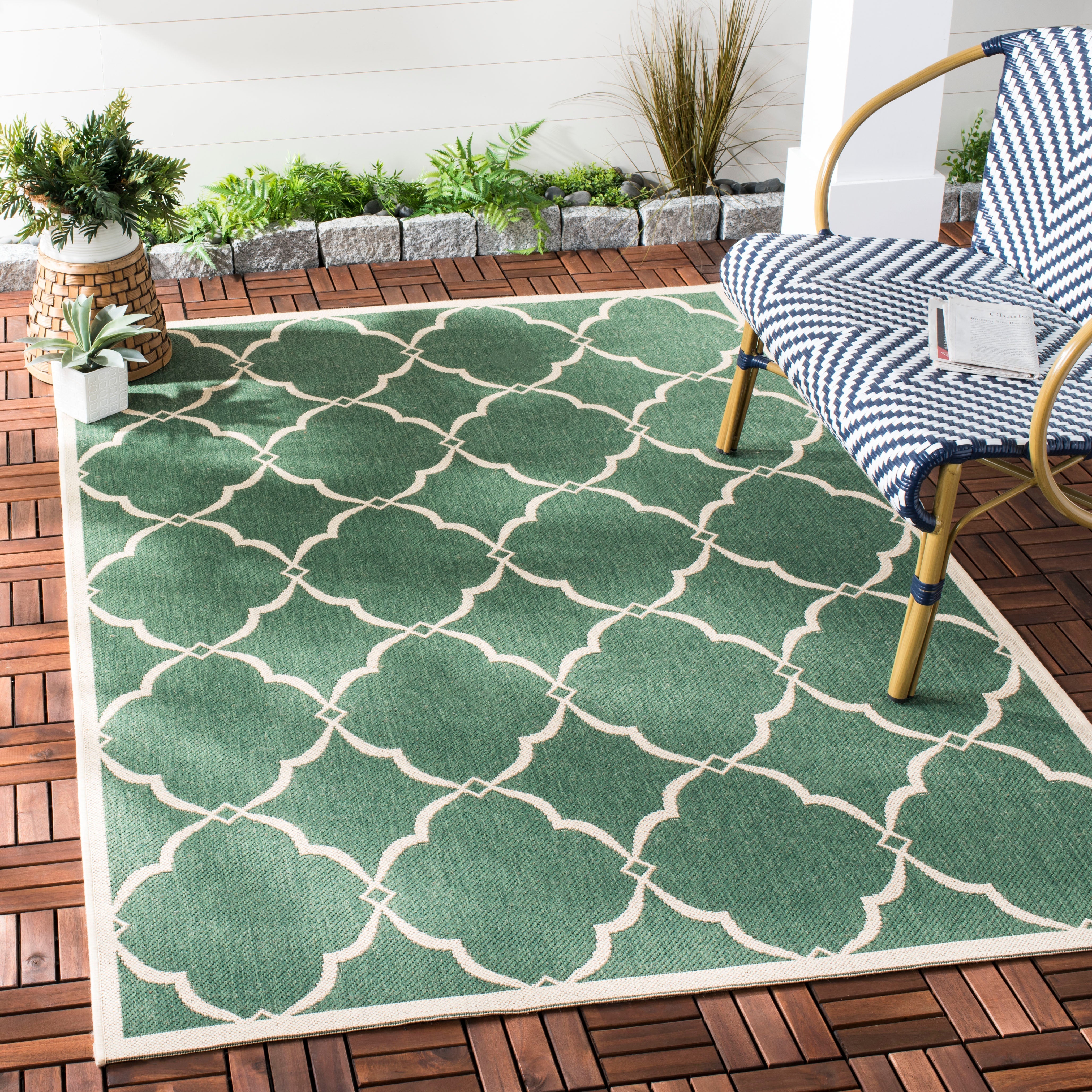 Beach House 125 Rug | Safavieh - BHS125 - Green / Cream