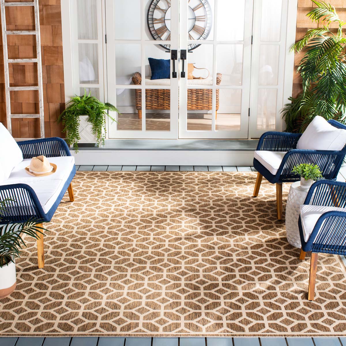 Beach House 127 Rug | Safavieh - BHS127 - Beige / Cream