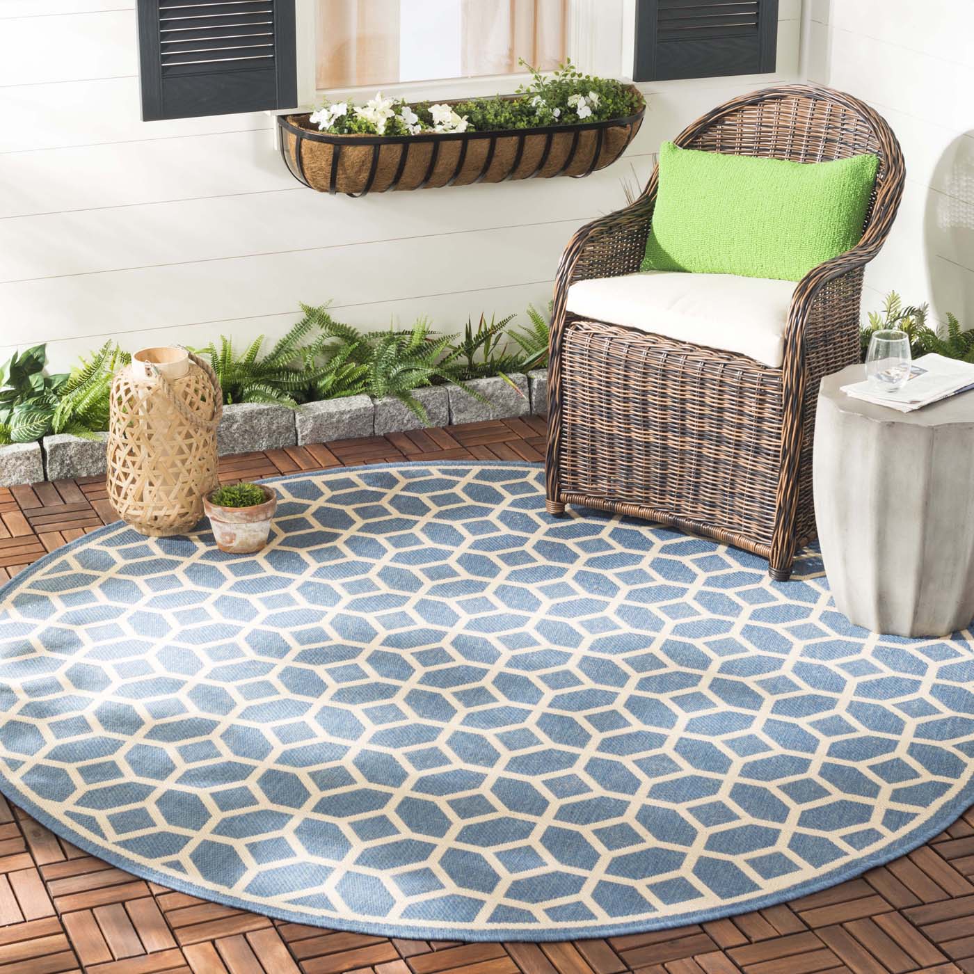 Beach House 127 Rug | Safavieh - BHS127 - Blue / Cream