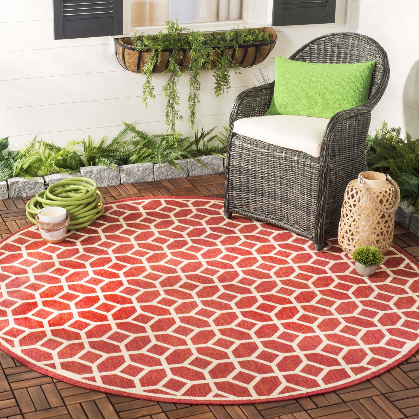 Beach House 127 Rug | Safavieh - BHS127 - Red / Cream