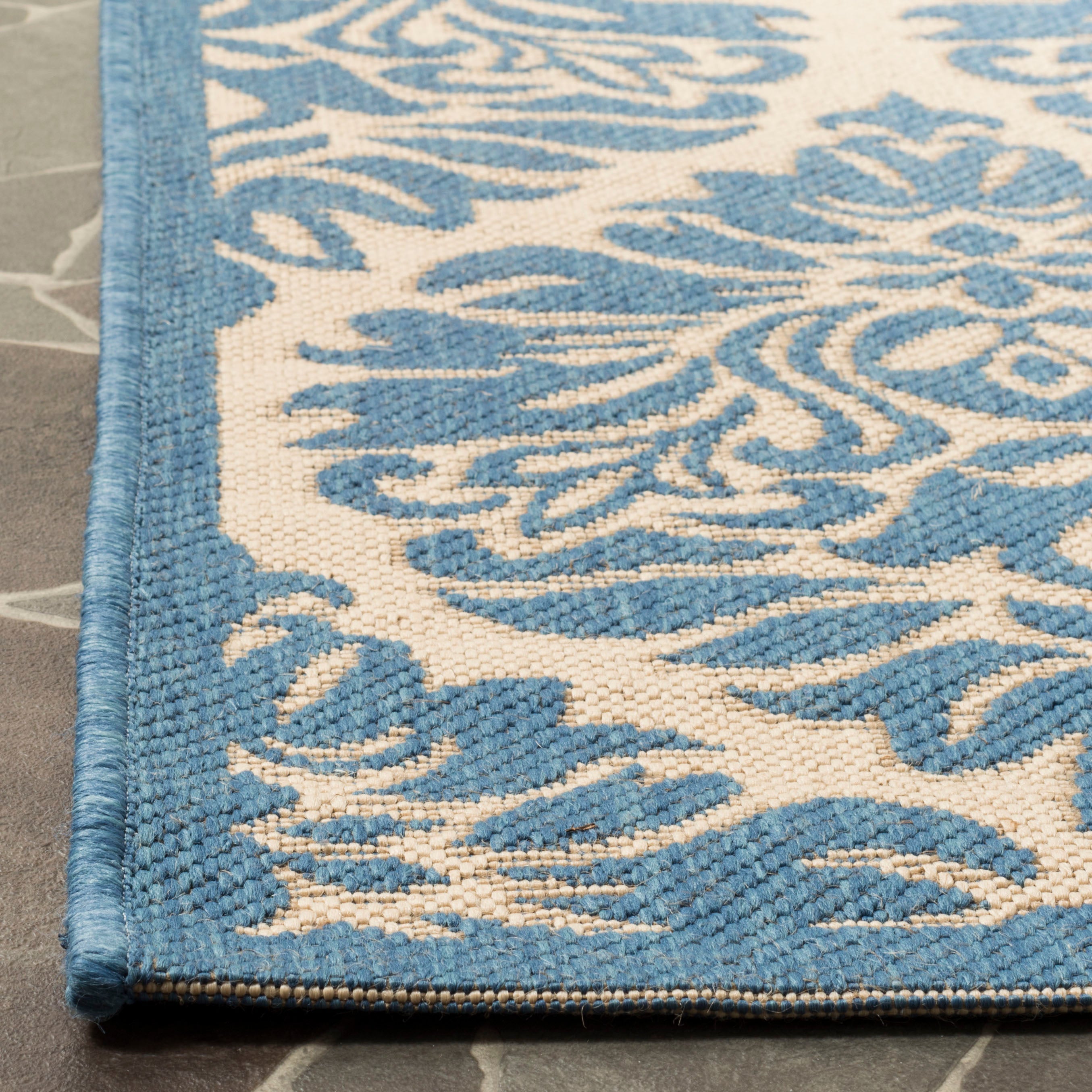 Beach House 135 Rug | Safavieh - BHS135 - Cream / Blue