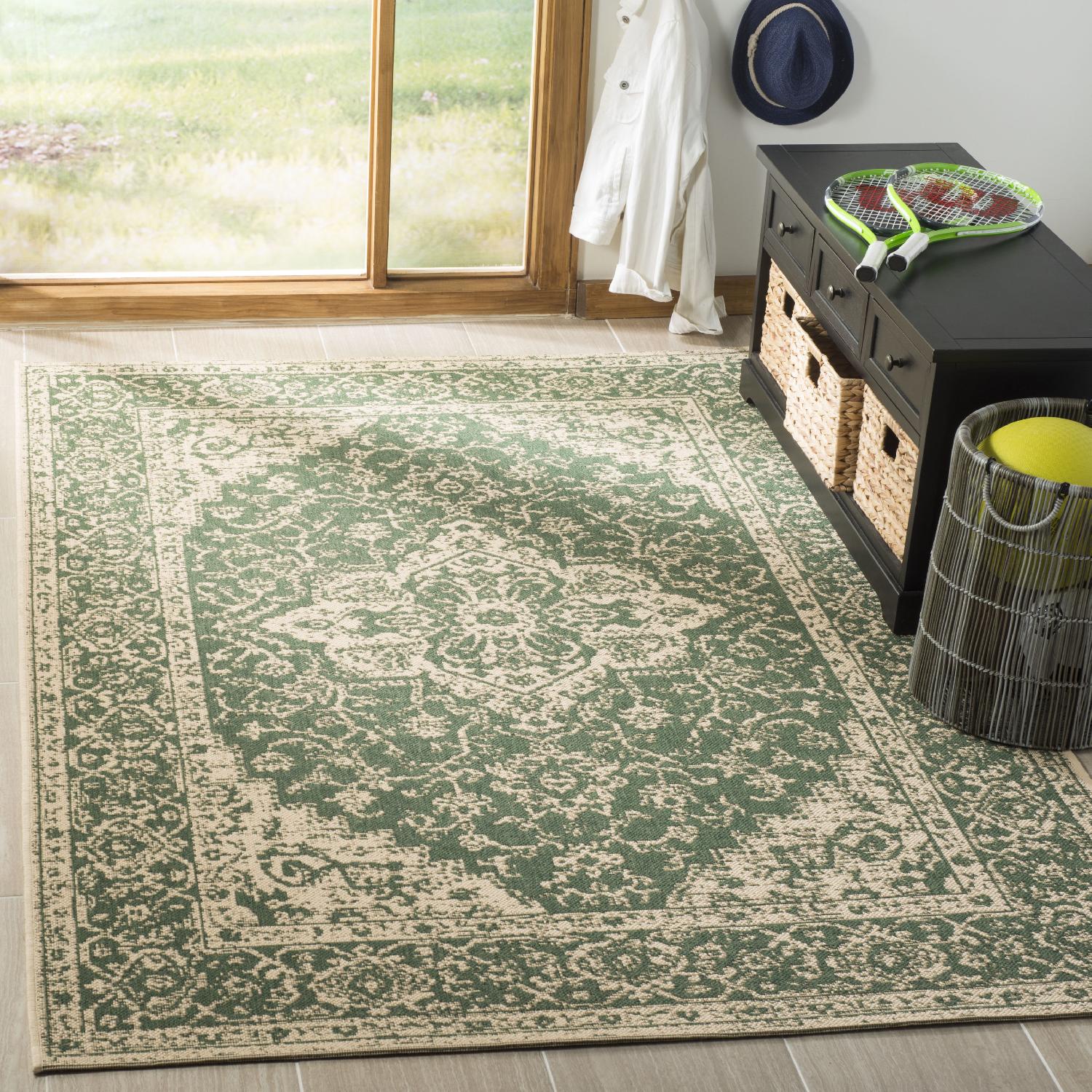 Beach House Rug | Safavieh -  BHS137Y - Green / Cream